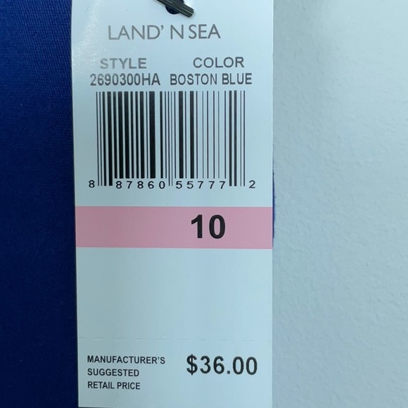 Land n’Sea women’s city walking shorts, Royal blue , size 10 , NWT - Picture 2 of 4